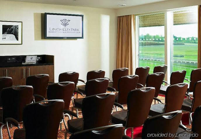 Lingfield Park Marriott Hotel & Country Club Exterior foto